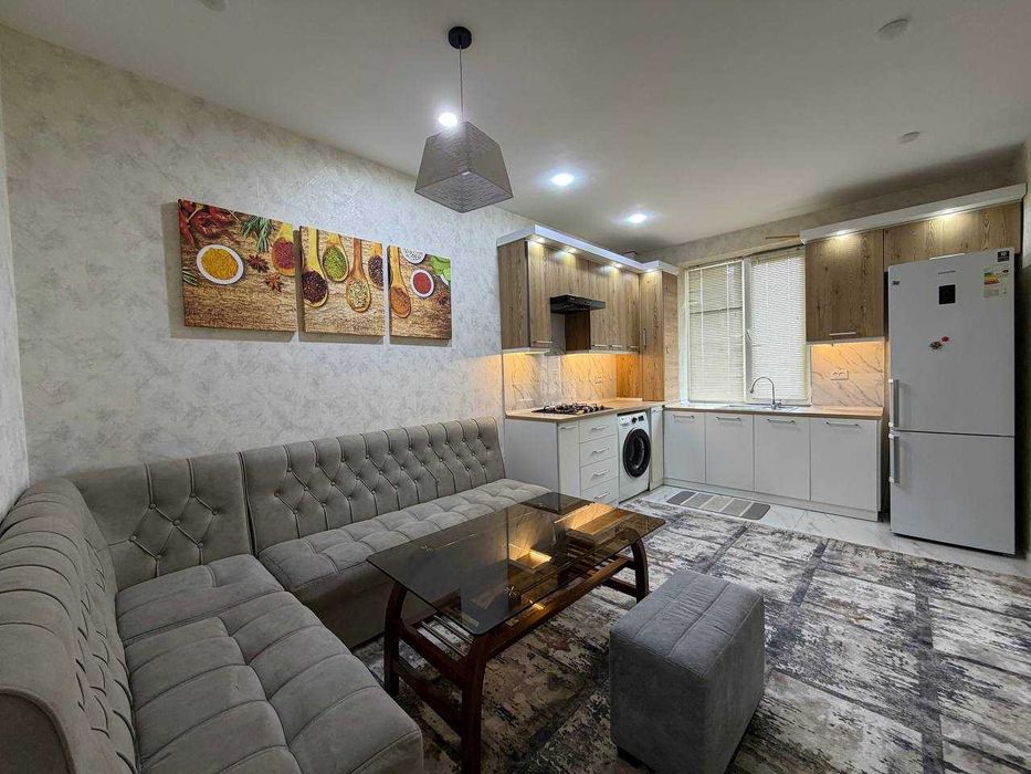 Продаётся 3х комнатная полноценная квартира с развитой инфраструктурой