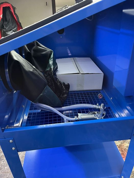 Продам пескоструйную камеру