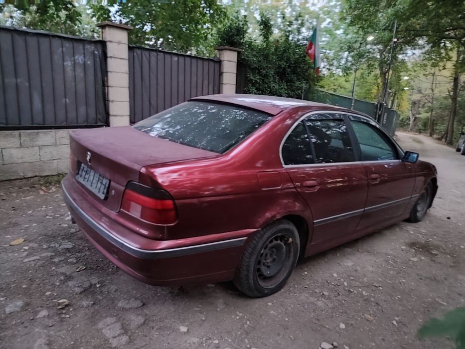 На Части: BMW E39 520I