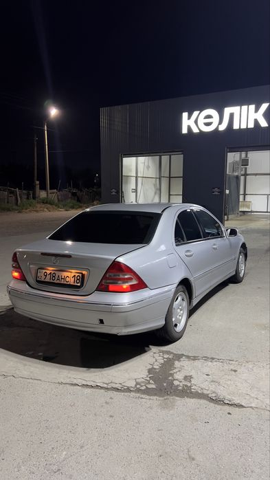 Продам Mercedes-Benz C180 W203 2.0 AT