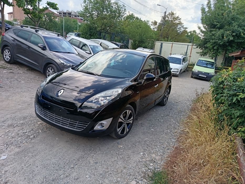 RENAULT Grand Scenic 2011 — imagine 3