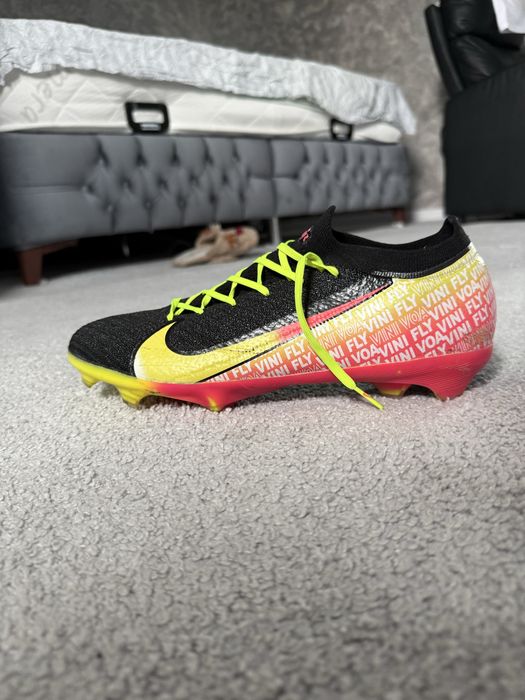 Ghete de fotbal Nike Vini.Jr