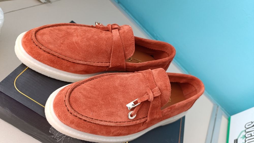 Женская обувь лоферы