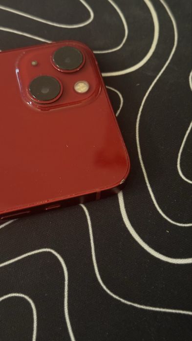 iPhone 13 256GB Red