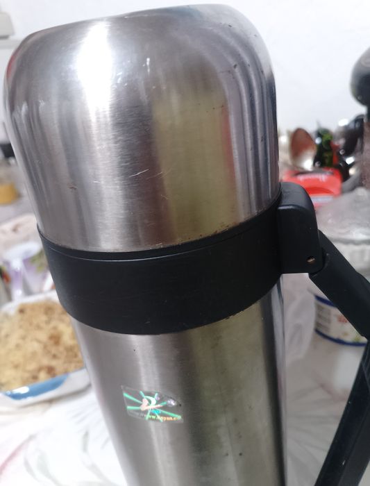 Термос продам б/у