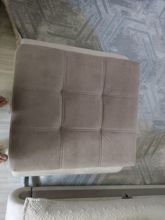 Пуфик от  дивана