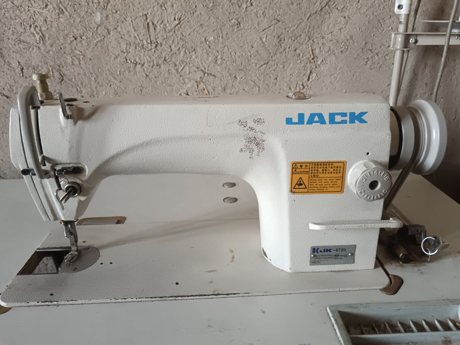 Jack tikuv moshinalari sotiladi 3ta bittasi avelok 2 tasi Tog'ri tikis