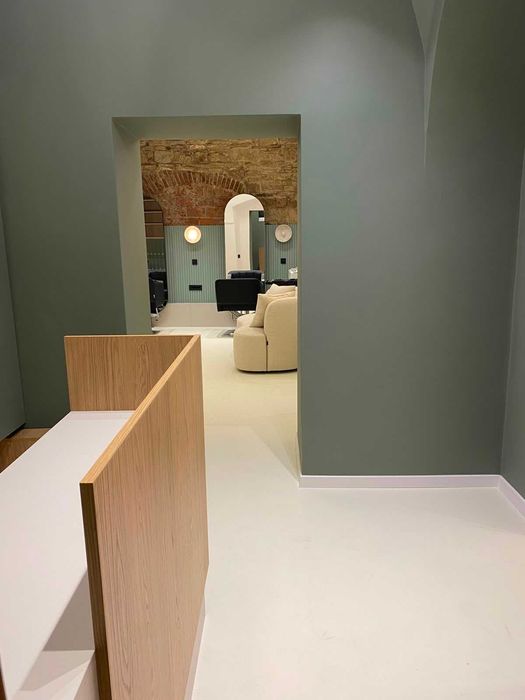 Spațiu de inchiriat - Spațiu nou renovat - Destinație Salon - zona Memorandumului