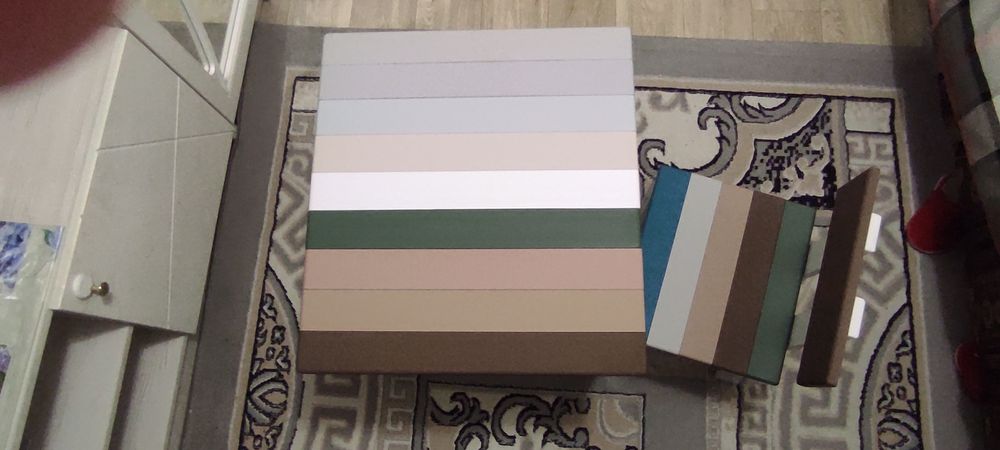 Продам детский стол со стульчиком .