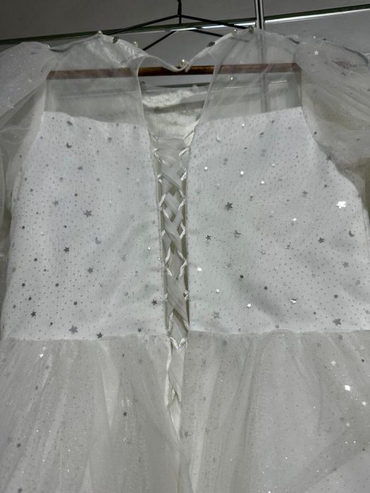 Продам очень красивая платье