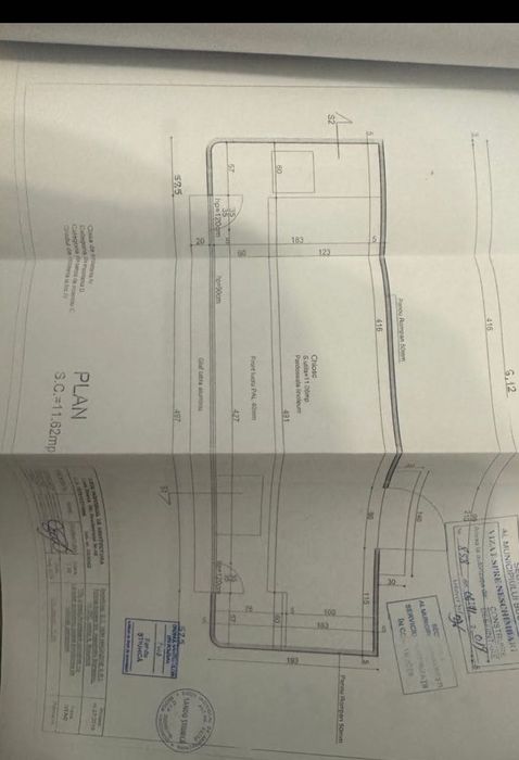 Container comercial 12mp