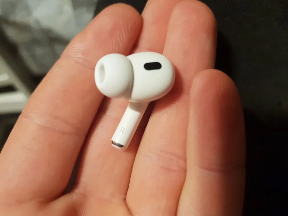 Airpods pro 2 A3047/A2698/A2083 правый наушник оригинал