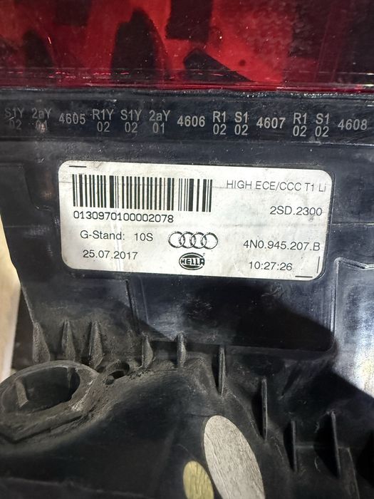 Оригинални LED стопове Audi A8/S8 D5 4N комплект – 4N0945095G 4N0945207B 4N0945208B