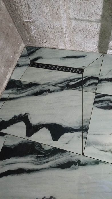 * Construcții & Renovări Complete