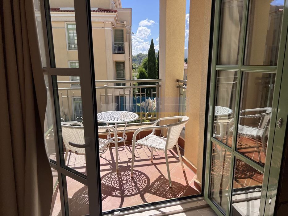 Комфортно студио в к-с на първа линия!