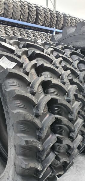 300/95R46 radiale de la OZKA noi pentru utilaje legumicole 12.4-46