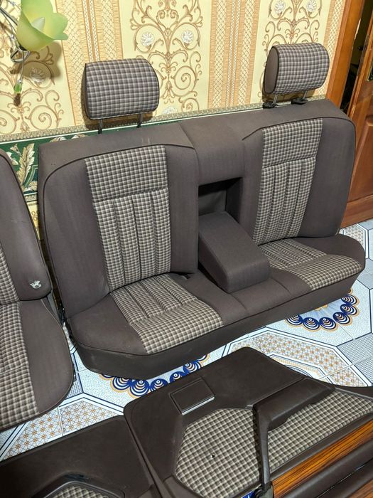 Салон на мерседес w 124