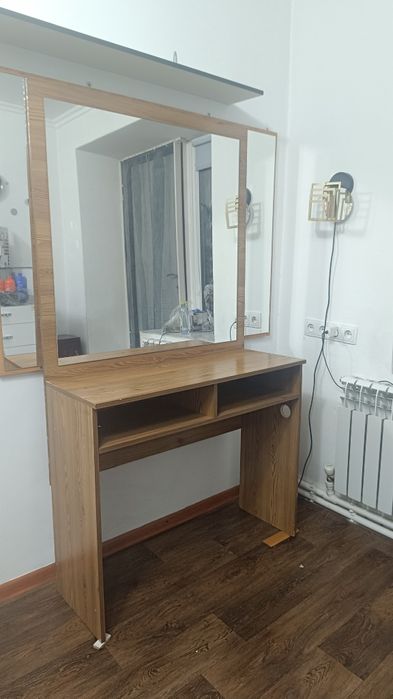 Зеркало парикмахерское продам