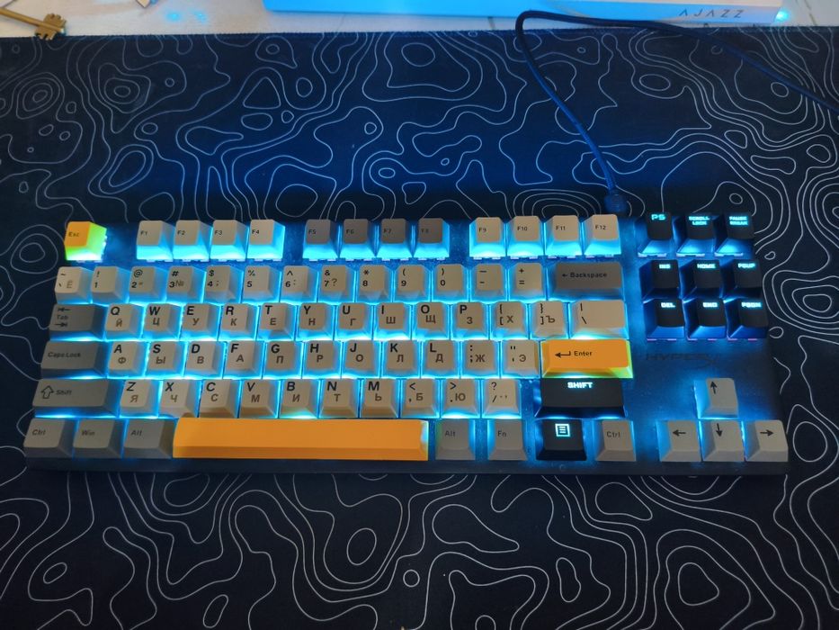 Продам клавиатуру HyperX
