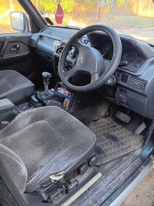 Продавам джип Паджеро