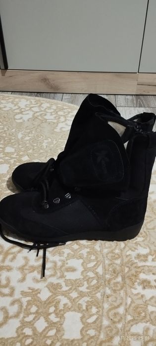 Продам берцы демисезонные