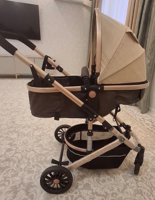 Детская коляска в отличном состоянии