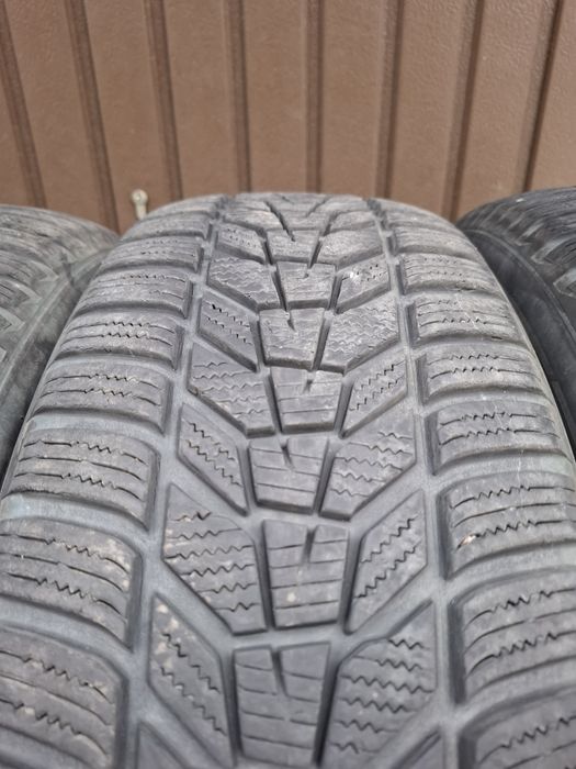 4бр зимни гуми 235/60/18 Hankook Icept Evo3 DOT3020