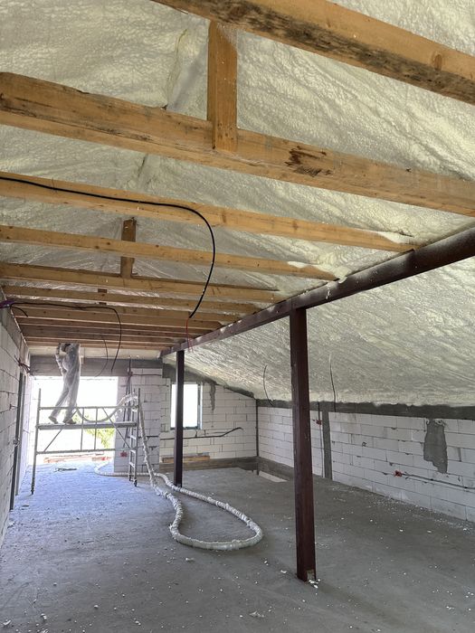 Izolații Izolație spuma poliuretanica termica si fonica. Gratuit