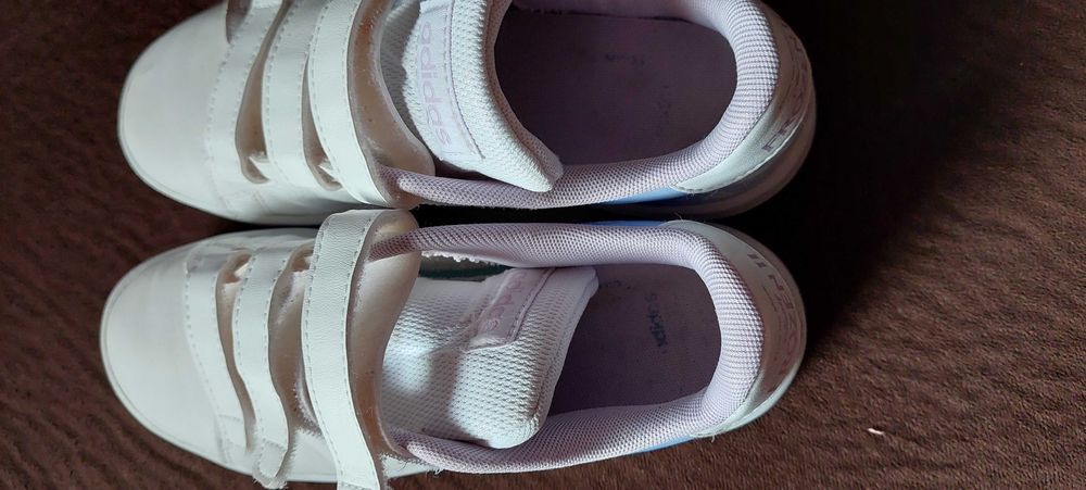 Кецове Адидас с Елза