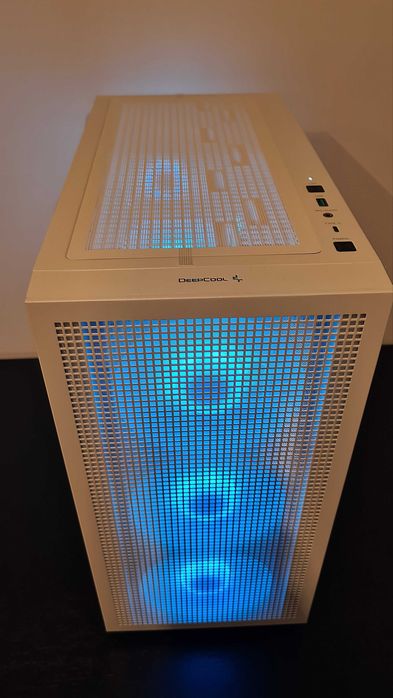 Геймърски Компютър! RTX 5070Ti, Intel i7-14700КF, 32GB RAM - НОВ!