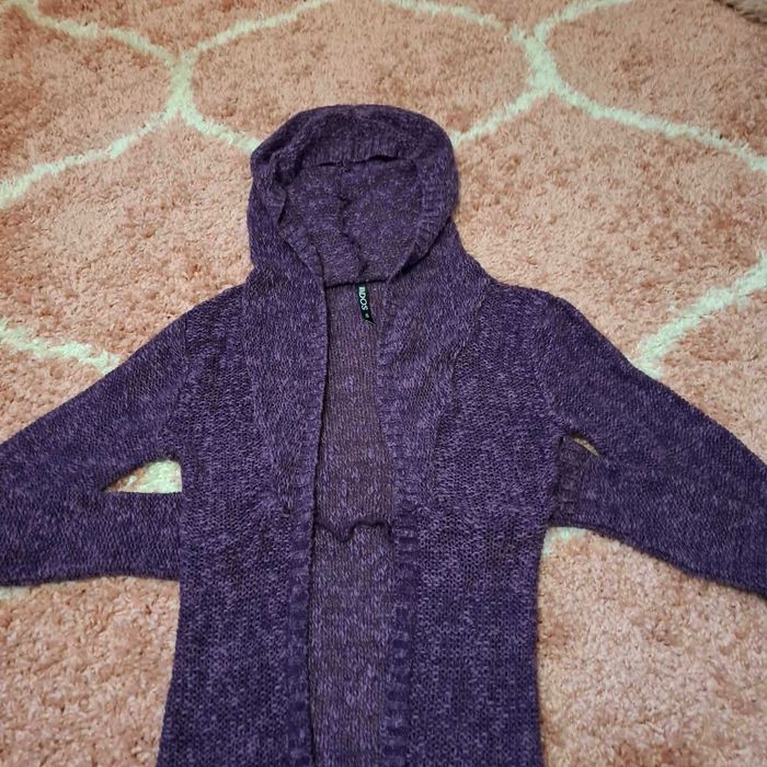 Вталена еластична Жилетка с качулка