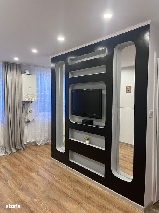Garsoniera renovata la parter