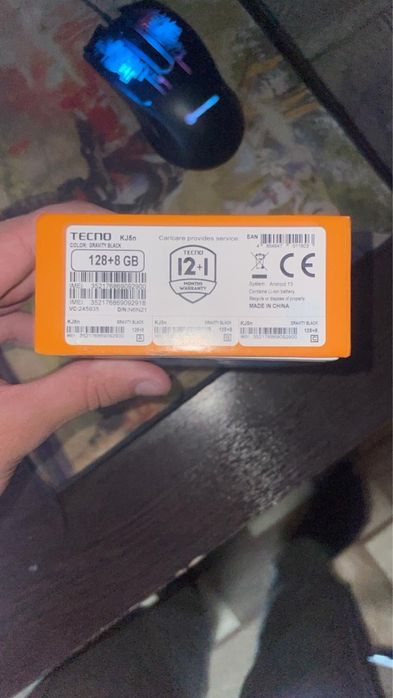 Продам телефон техно спарк 20
