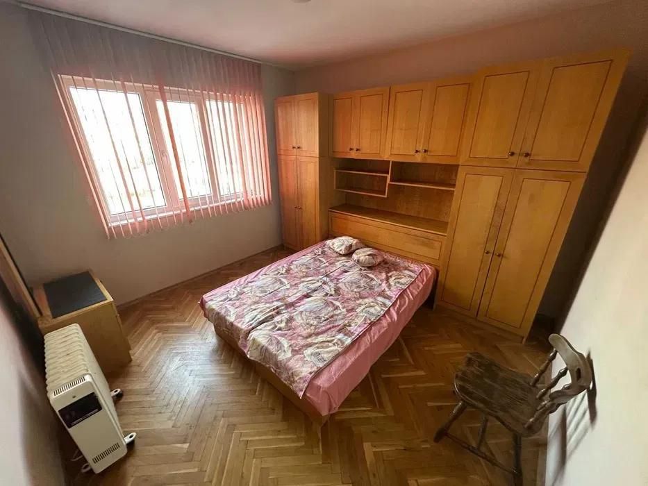 Двустаен апартамент, под наем, кв. Базар Левски