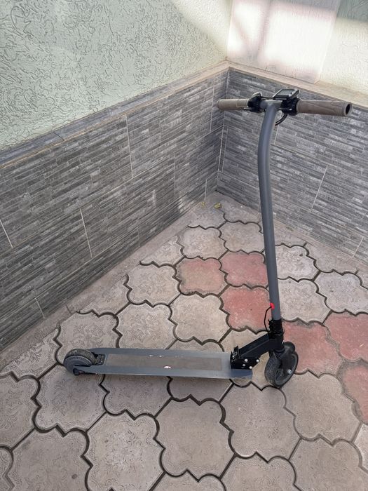 Электросамокат Hiper slim vx561