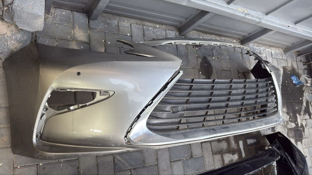 Бампер Lexus es 250/350