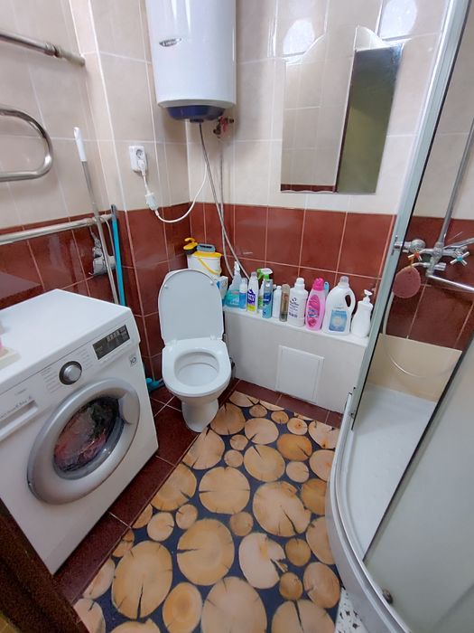 Продается 2-комн (7-78, 1 эт)