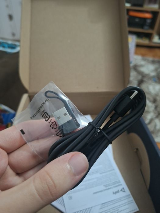 Casti HP Poly Voyager 4320 UC