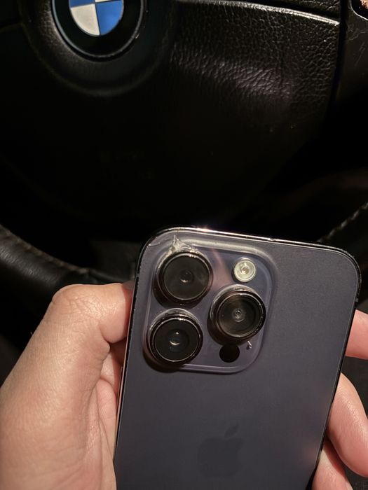 Продам айфон 14 про