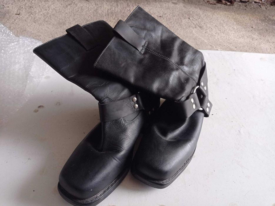 Продавам рокерски ботуши от натурална кожа, размер 41
