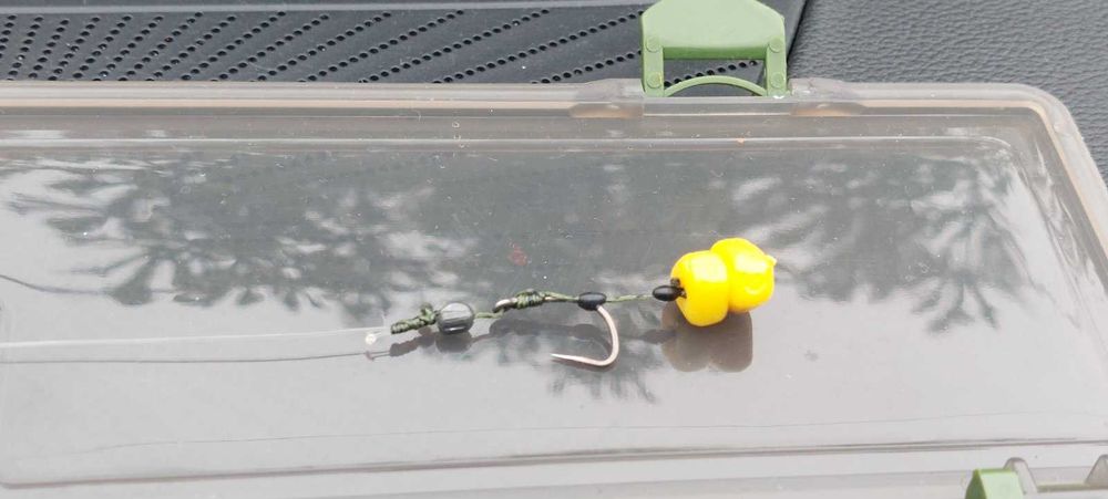 Поводи за шаран,куки за риболов