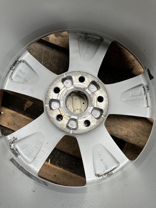 Jante originale Audi A3/S3 Vw Golf Caddy Touran Skoda Seat pe 17"