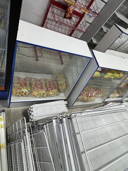 Продается витрины бу отличного качества