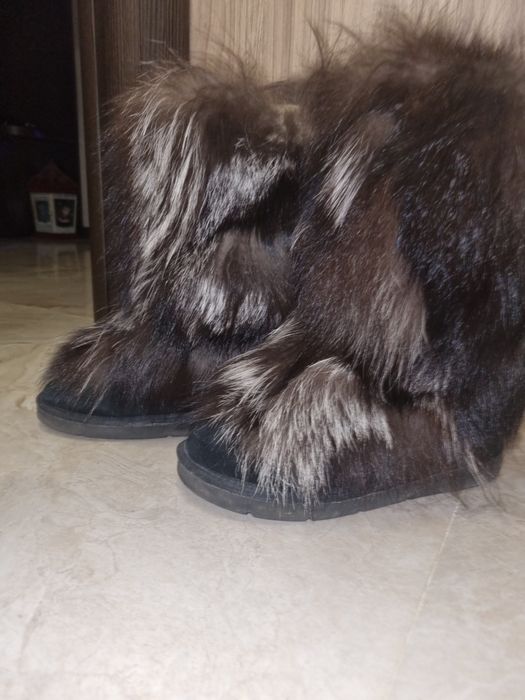 Ботуши от сребърна лисица