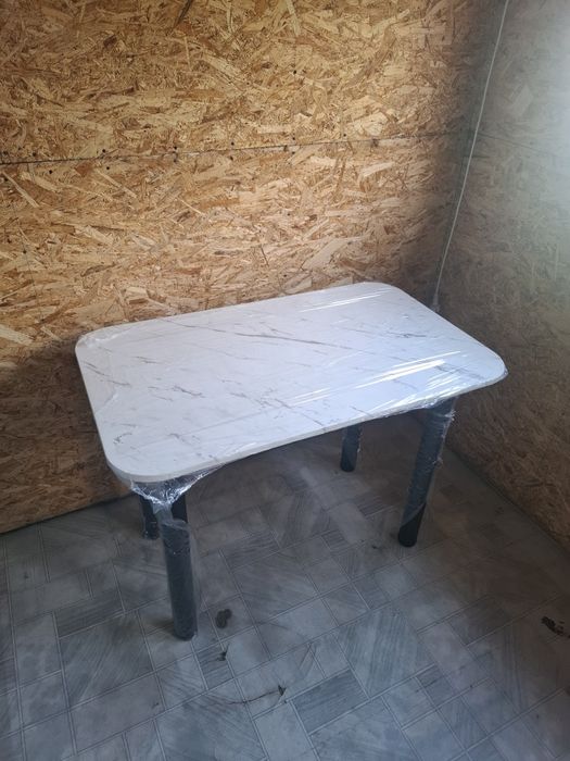 Продам новые столы