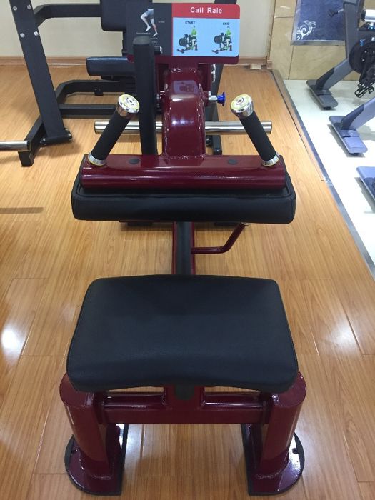 Фитнес уред Tech Pro Premium Series Plate Loaded Calf Raise -НОВ