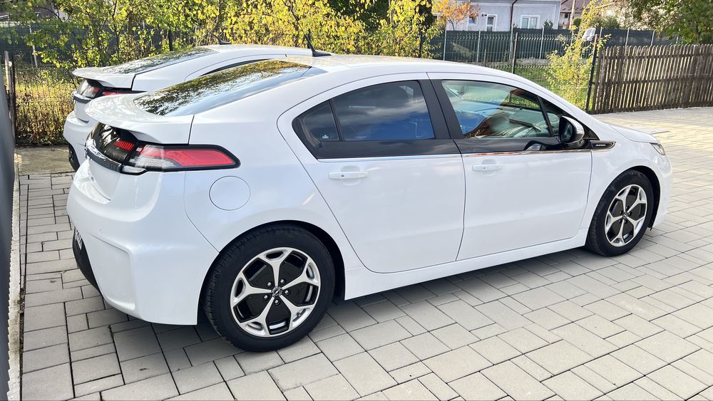 De vanzare,super oferta doua masini la pret de una,Opel Ampera Hibrid