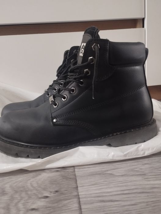 Сэфти аяқ киім сатылады.продам сэфти обувь