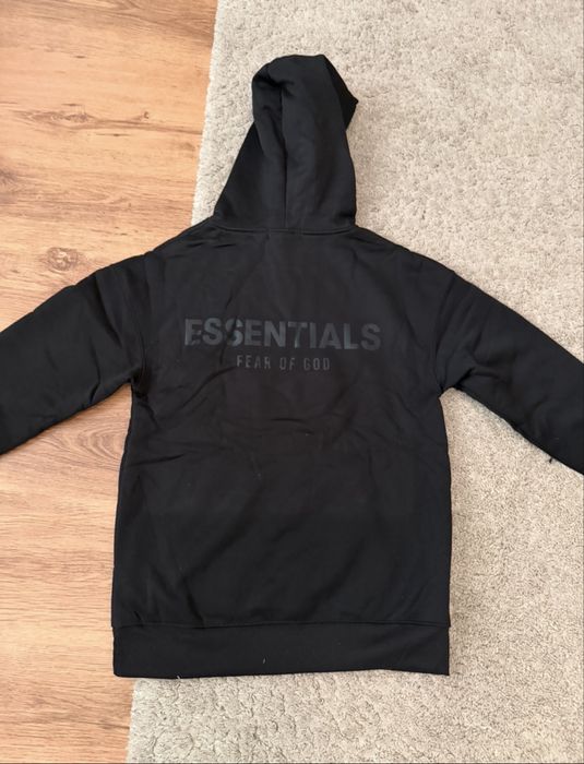 Hanorac essentials
