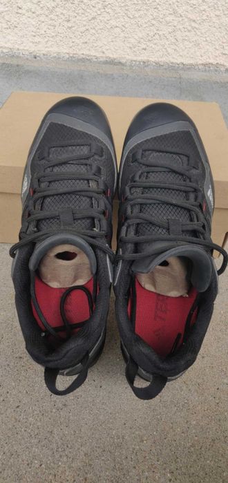 Adidas terrex swift solo